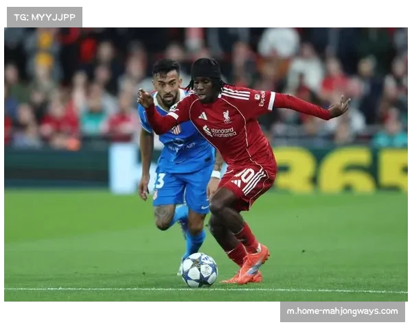 利物浦后防线压上幅度过大，被狼队反击打身后得手