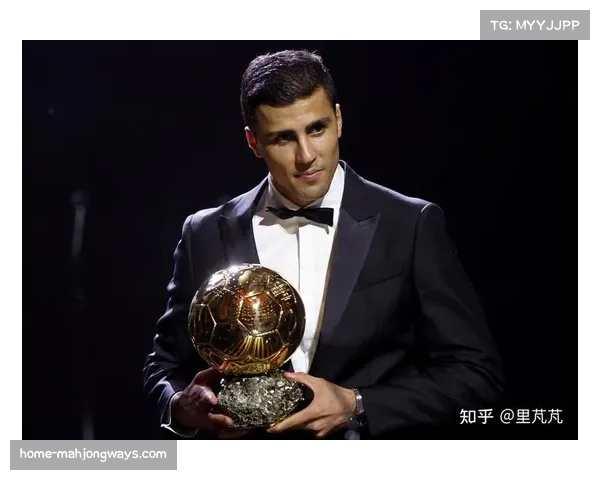 蓝月亮将以罗德里为单后腰核心,搭配双中场构筑坚固屏障 蓝月亮将以罗德里为单后腰核心,搭配双中场构筑坚固屏障